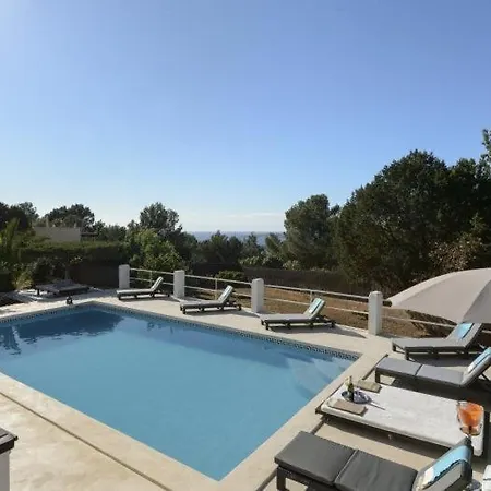 בית נופש With Pool And Sea Views *